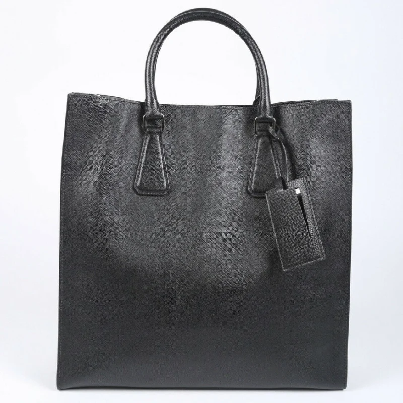 Ladies Prada Galleria bags with a detachable shoulder strapPrada Saffiano Tote Bag