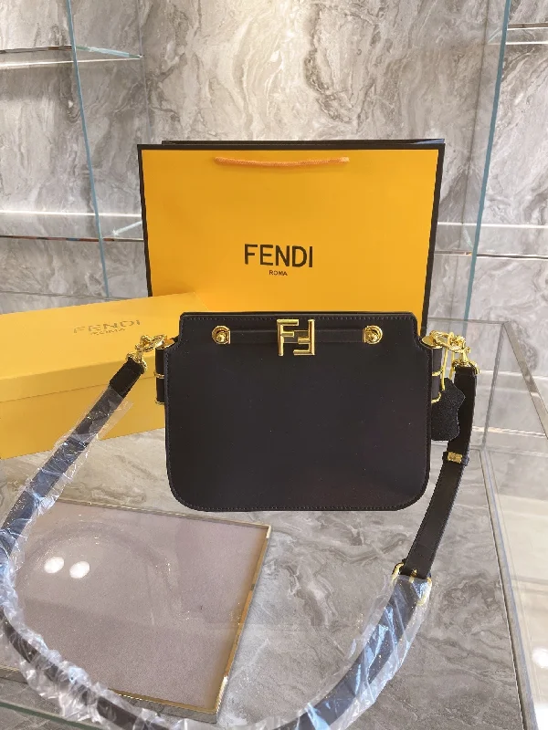 Fendi bags with a voice - activated pocket opener for a high - tech convenienceEN   Designer bags by Fendi 238