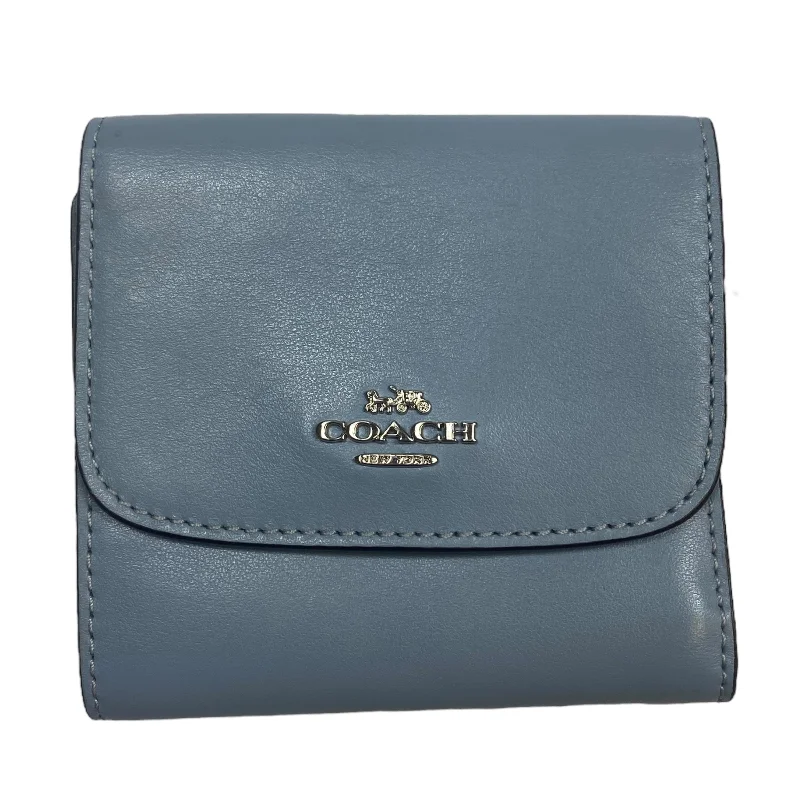 Coach handbags with a metal - framed clasp for durability and styleWallet Designer By Coach, Size: Small