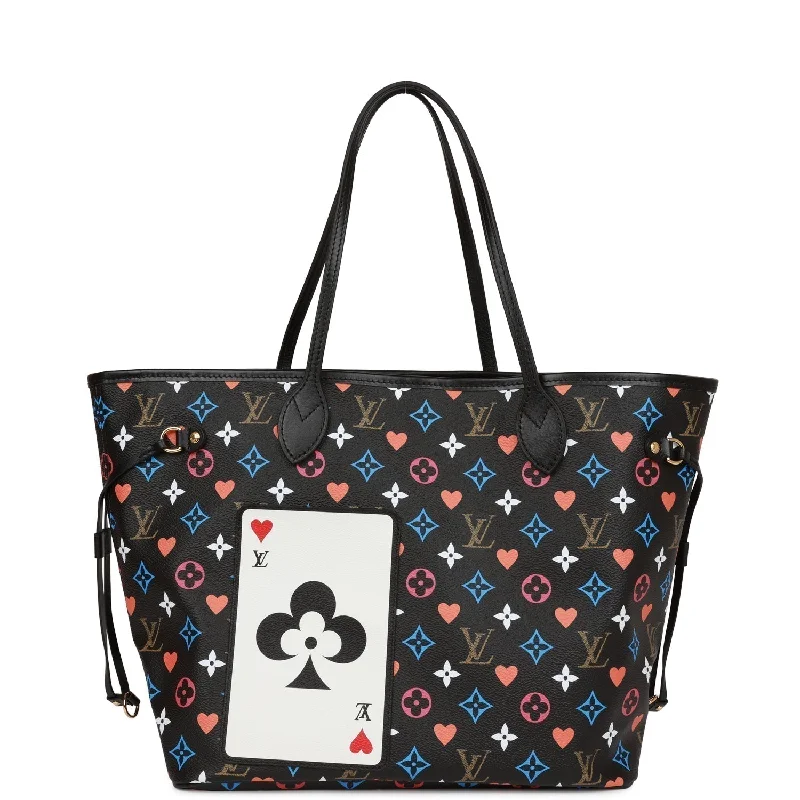 Ladies Louis Vuitton Petite Malle bags in a pastel color for a soft lookLouis Vuitton Black Game On Neverfull MM