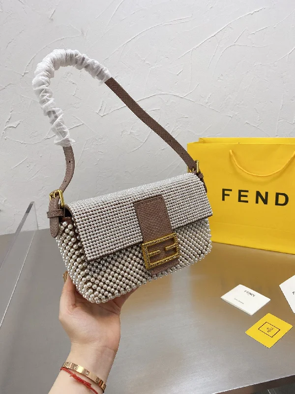 Fendi tote bags with a double - zip closure for enhanced securityEN   Designer bags by Fendi 230