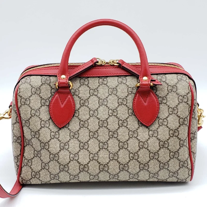 Ladies Gucci shoulder bags with a magnetic - closure flapLadies Gucci shoulder bags with a magnetic - closure flapGucci GG Boston Limited Edition Shoulder Bag