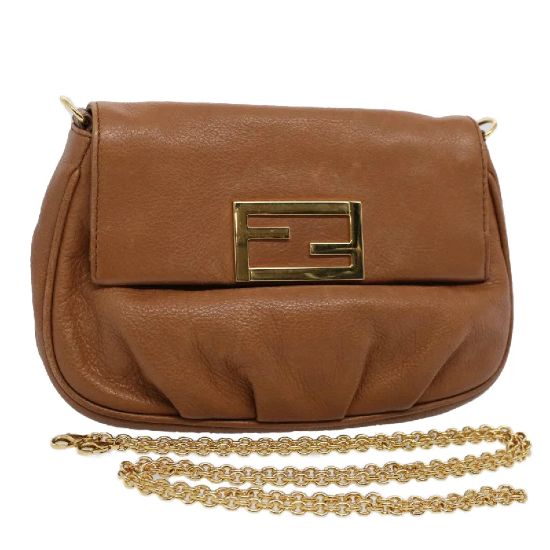 Fendi handbags with a perforated leather detail for a breathable and unique designFENDI Chain Shoulder Bag Leather Brown  bs10189