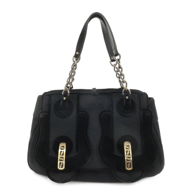 Ladies Fendi Peekaboo bags with a detachable shoulder strap for different carrying optionsFENDI Chain Shoulder Bag Wool Leather Shoulder Bag 8BN165