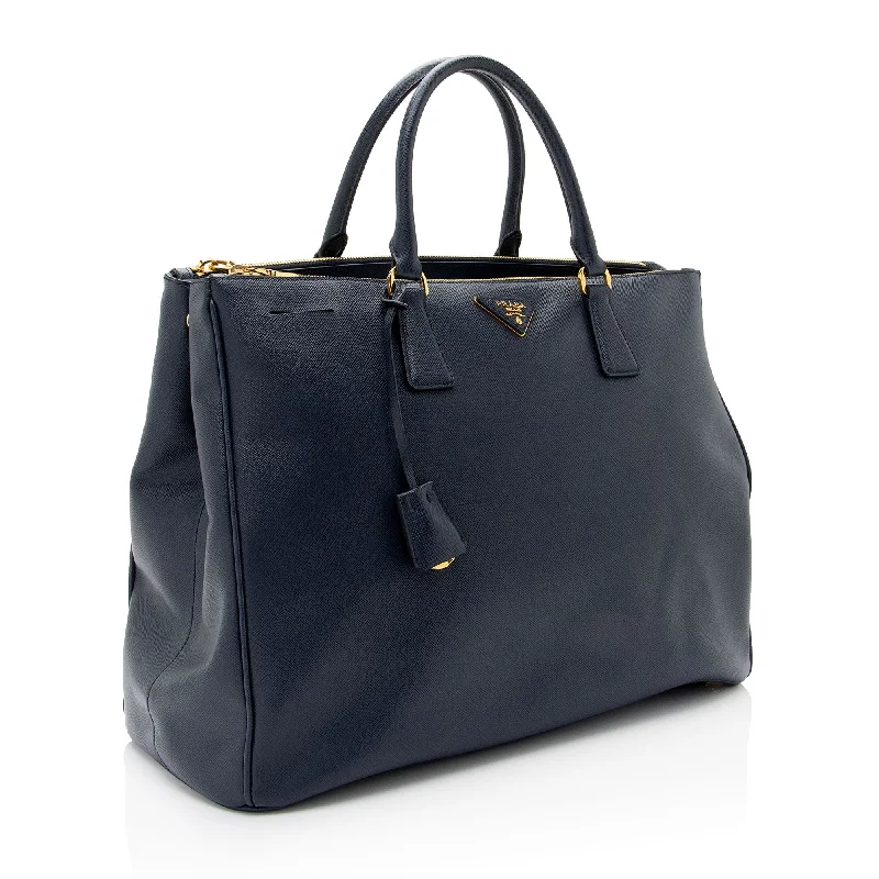 Ladies Prada Galleria bags with a detachable shoulder strapPrada Saffiano Lux Double Zip Large Tote (SHF-sygS6q)