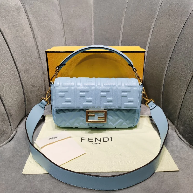 Fendi bags with a touch - screen - friendly pocket for using devices without taking them outWF -  Fendi Bag - 213