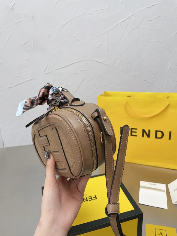 Fendi Baguette bags with a detachable shoulder strap for hands - free convenienceEN   Designer bags by Fendi 241