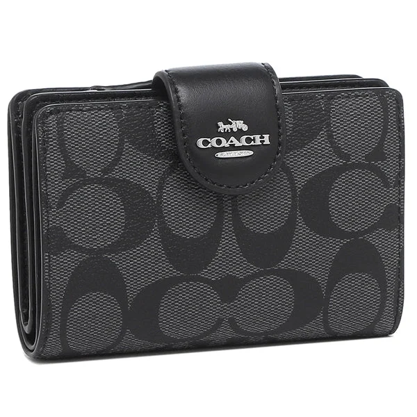 Ladies Coach Tabby bags with a detachable shoulder strapCoach Bi-Fold Wallet Signature C0082