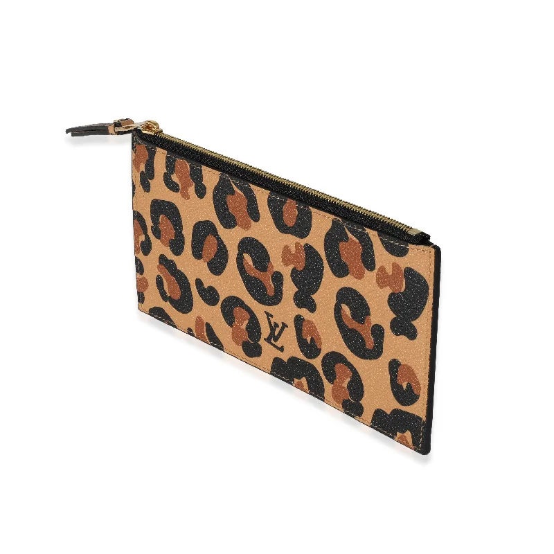 Louis Vuitton bags with a chain - link trim and a leather body for a modern edgeLouis Vuitton Animal Print Wild At Heart Félicie Pochette Insert