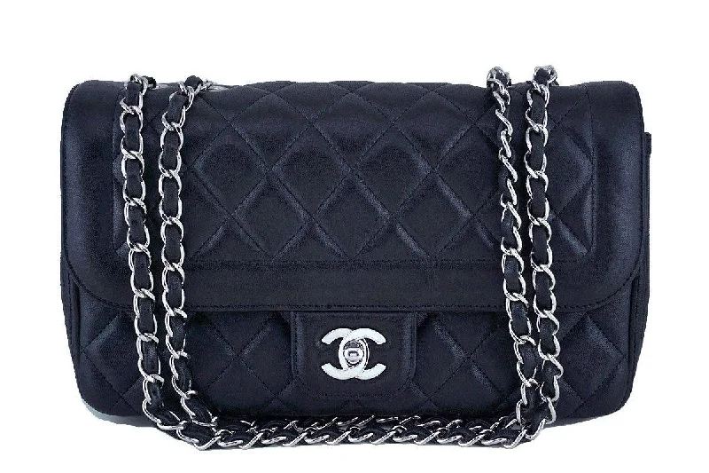 Chanel Vintage Inspired Handbag for Retro LoversChanel Black Lambskin Classic Quilted Flap Bag