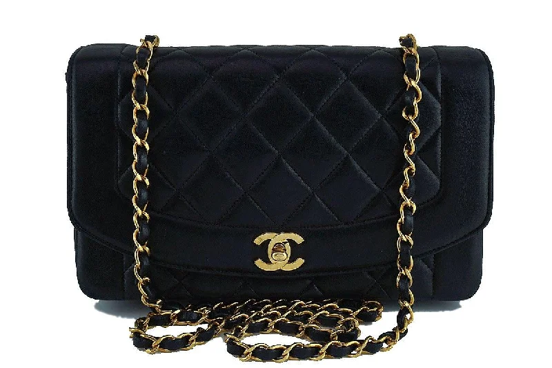 Chanel Classic Flap Bag for Evening PartyChanel Black Vintage Quilted Classic "Diana" Shoulder Flap Bag