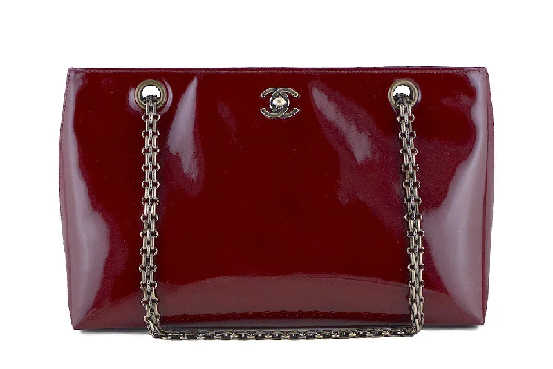 Chanel Medium Tote Bag for Office LadiesChanel Burgundy Red Patent Luxe Classic Shopper Tote with Bijoux Chain Bag