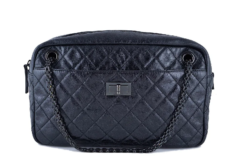 Chanel Classic Flap Bag for Evening PartyChanel Dark Metallic Gray Classic 2.55 Reissue Camera Case Bag, Black HW