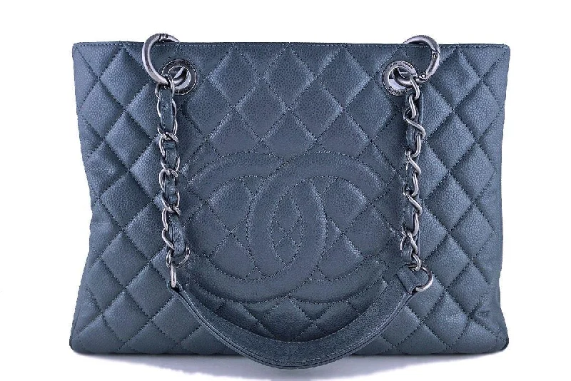 Chanel bags with leather and tweed combinationsChanel Gray Caviar Classic Grand Shopper Tote GST Bag