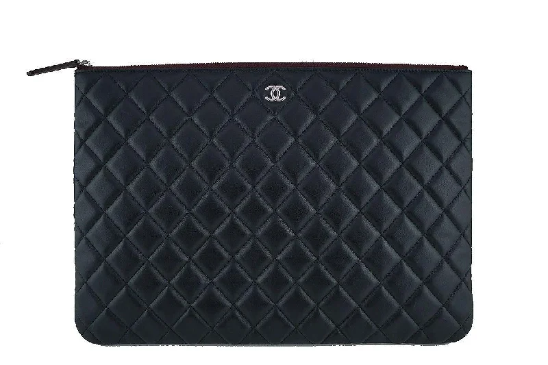 Chanel Quilted Leather Shoulder Bag for FashionistasNWT 17S Chanel Large Black Lambskin Classic Quilted O Case Clutch Purse Bag